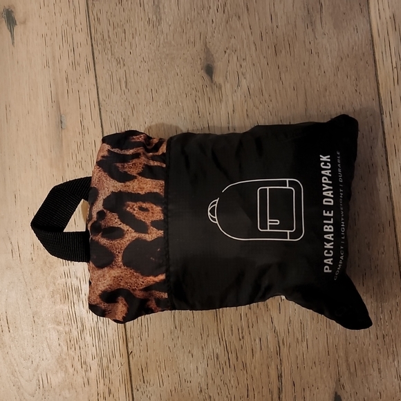 Harshel Foldable Lightweight Backpack - Picture 5 of 5